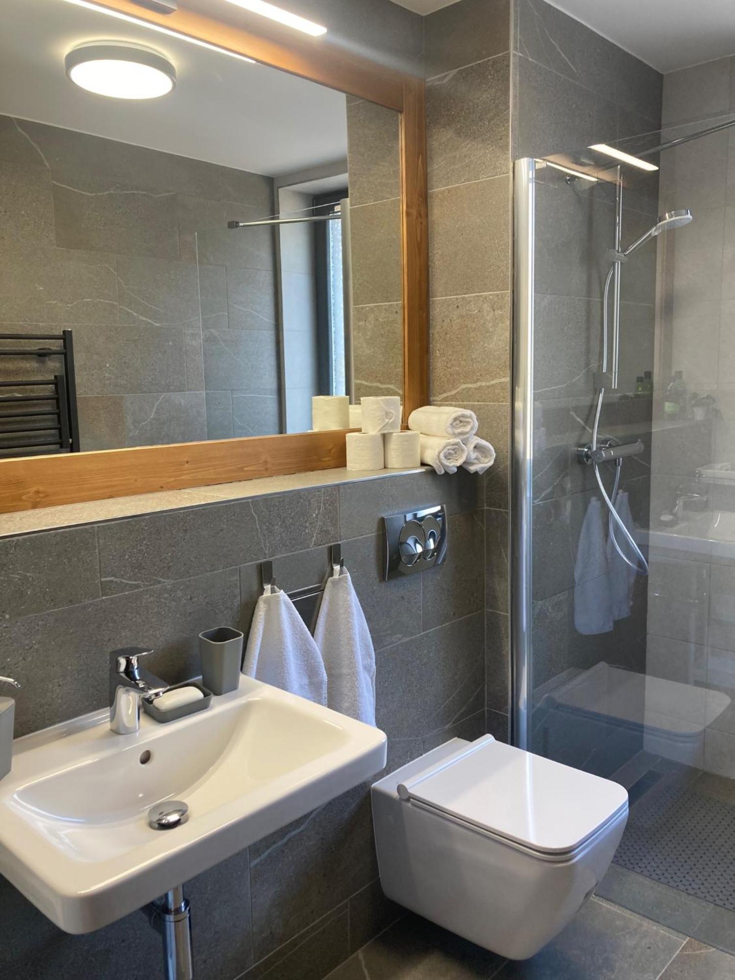 Apartment Tatry Mountain 塔特兰斯卡斯特拉 外观 照片